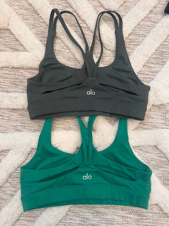 Bundle! ALO Green Bras (2) Size Smalls Excellent condition!! - Picture 2 of 4